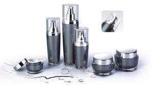 Конус акрилни козметични буркани и бутилки